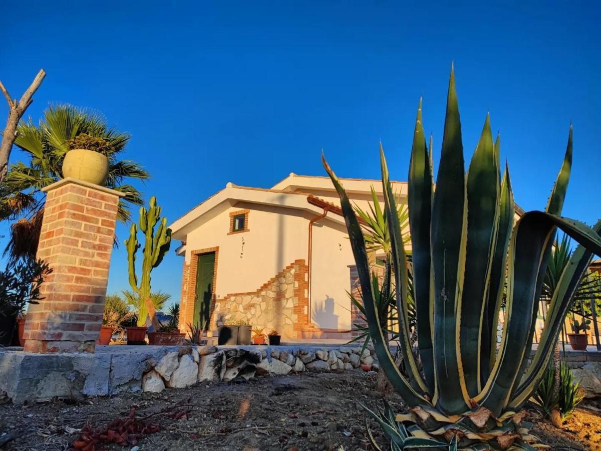 Il Casale Di Bovo Marina Villa มอนตาลเลโกร ภายนอก รูปภาพ