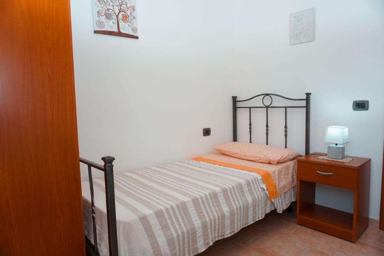 Il Casale Di Bovo Marina Villa มอนตาลเลโกร ห้อง รูปภาพ