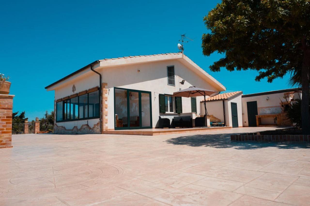 Il Casale Di Bovo Marina Villa มอนตาลเลโกร ห้อง รูปภาพ
